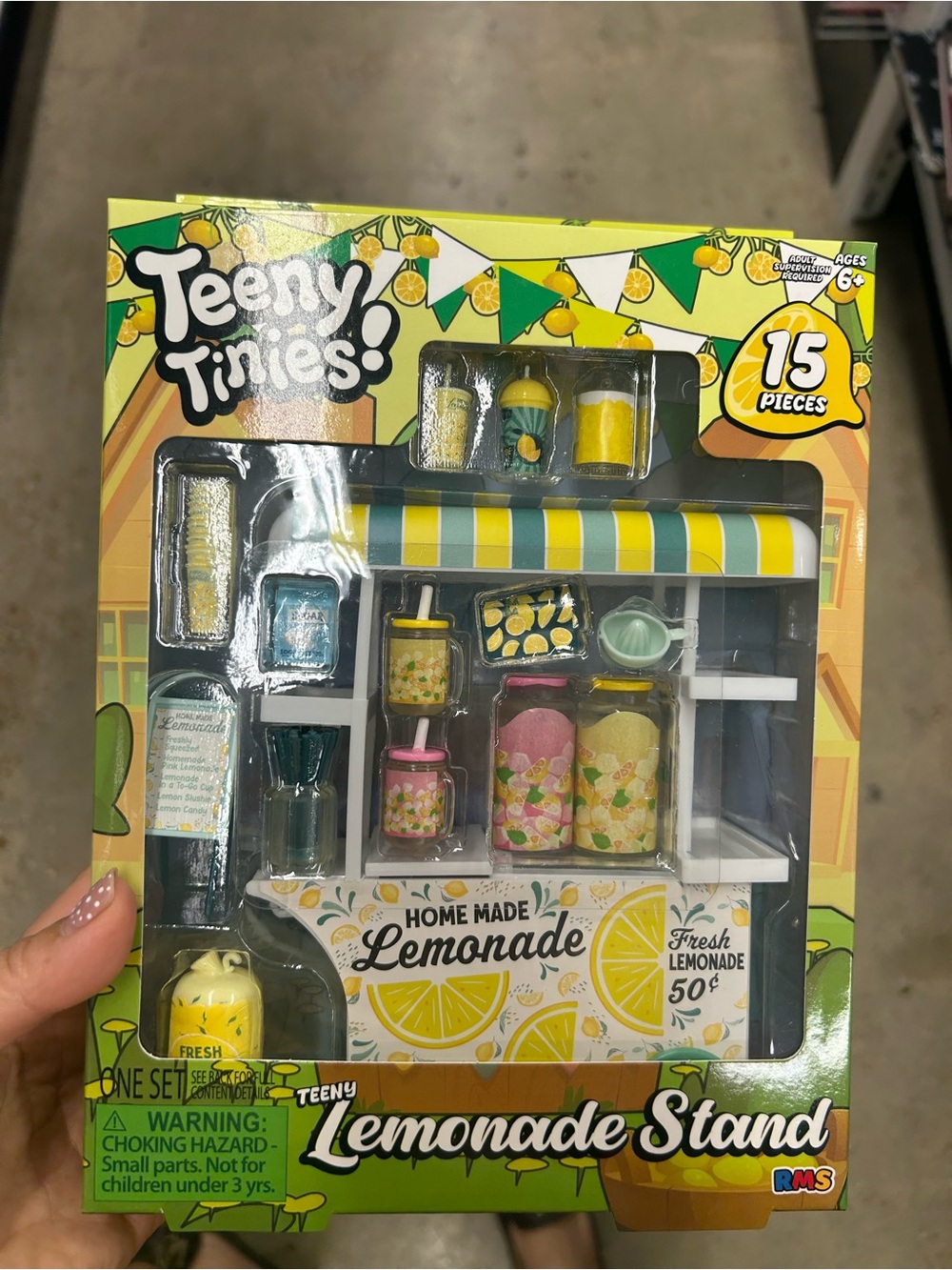 Teeny Tinies Lemonade Stand play set